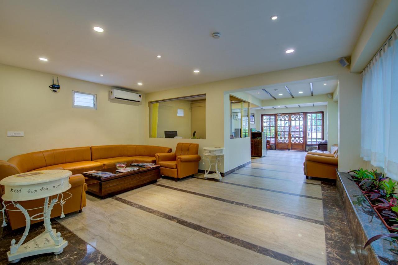 Central Courtyard Boutique Hotel Силигури Екстериор снимка