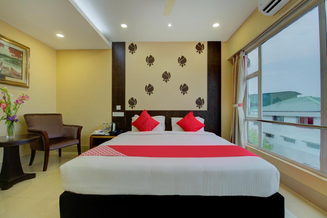 Central Courtyard Boutique Hotel Силигури Екстериор снимка