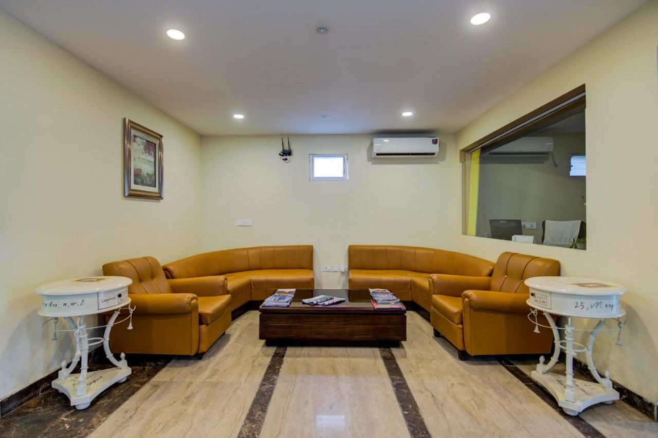 Central Courtyard Boutique Hotel Силигури Екстериор снимка