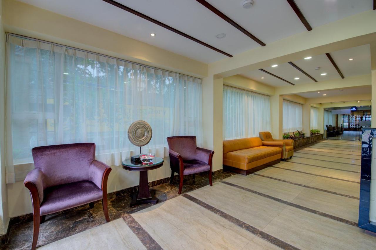 Central Courtyard Boutique Hotel Силигури Екстериор снимка